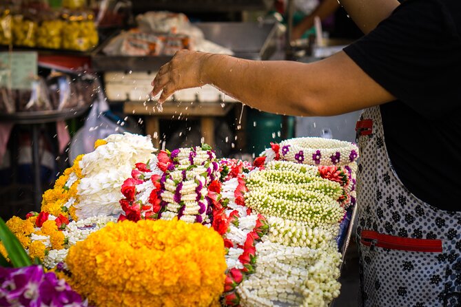 Morning Buddhist Almsgiving, Grand Palace and Flower Market Tour in Bangkok - The tour’s timing problem