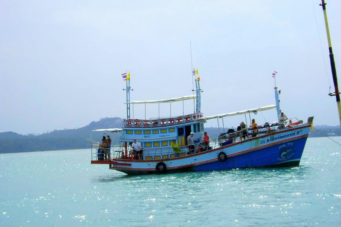 Mr. Tu Fishing Day Trip by Escort Boat from Koh Samui - Meeting the crew at Phu Yai Non Pier