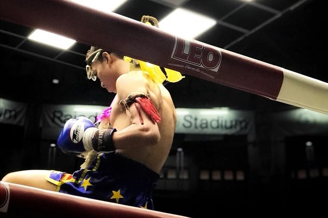 Muay Thai Boxing Show with Ringside Seats at Rajadamnern Stadium - Food, Drinks, and the Evening Atmosphere
