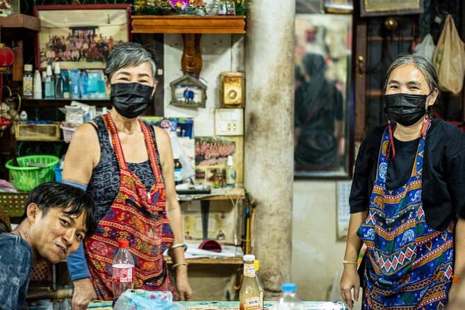 Must-Try: Hidden Bangkok Bike and Food Tour - Khlong Bang Luang Floating Market and the family meal