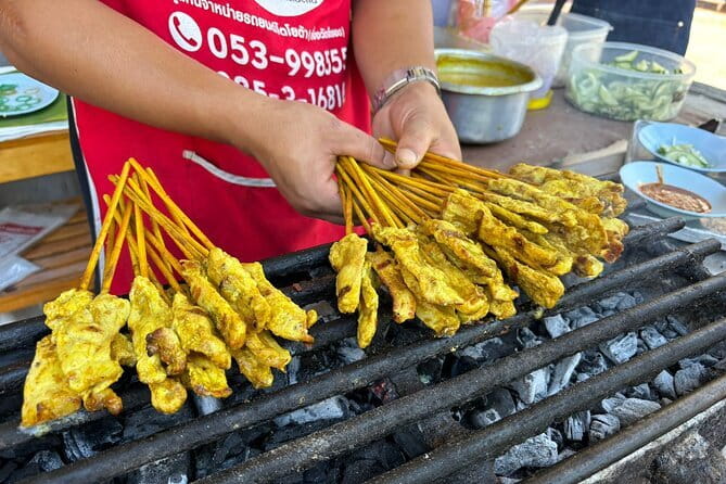 Old Town Chiang Mai Food Tour with 10+ Local Dishes Tastings - Starting at Three Kings Monument
