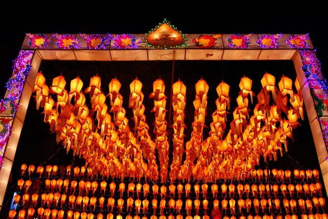 Old Town History and Culture Walking Tour at Chiang Mai - Guide quality and the pace of the walk