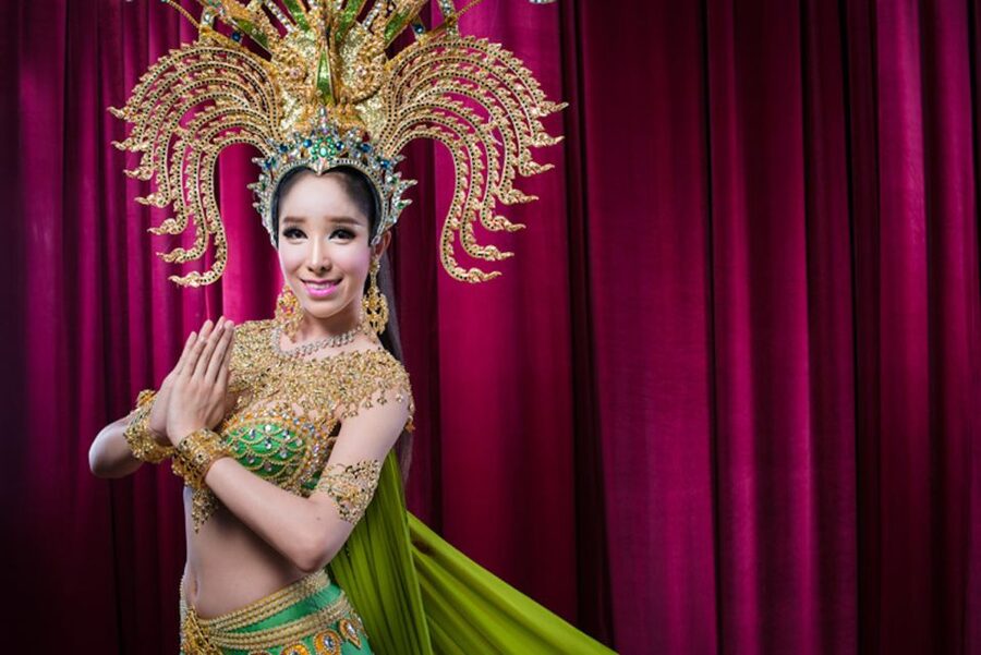 Pattaya: Alcazar Cabaret Discounted Admission Ticket - Small drawbacks that can affect the evening