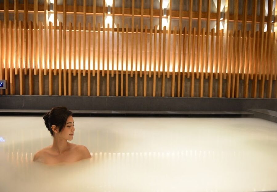 Pattaya: All-Day Pass to Let's relax Spa And Onsen - Choosing between five different baths