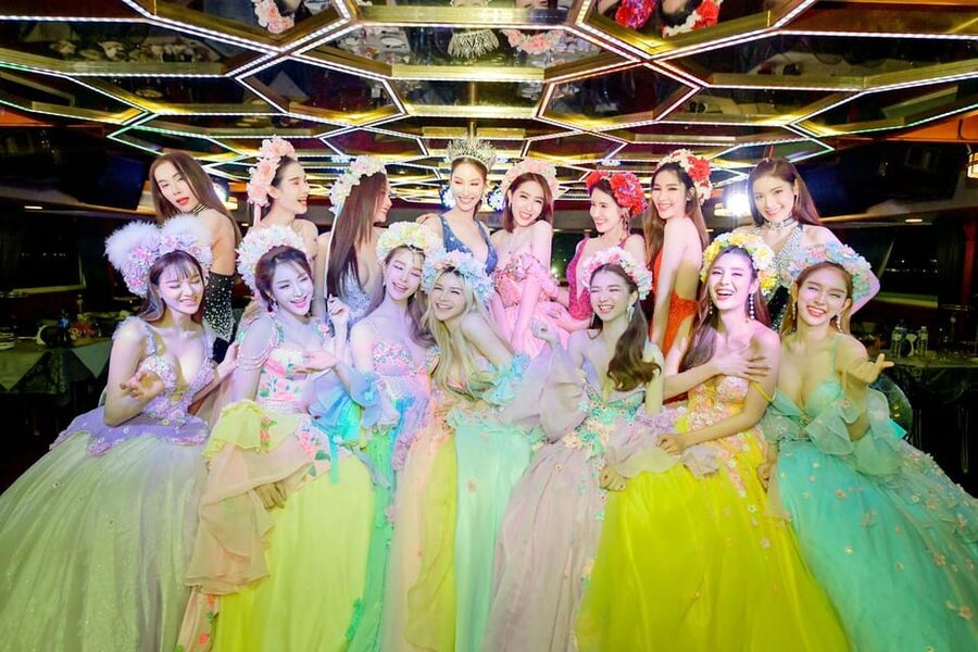 Pattaya: All Star Dinner Cruise, Cabaret Show & Beer Buffet - The cabaret show and Tiffany Beauty Contest connection