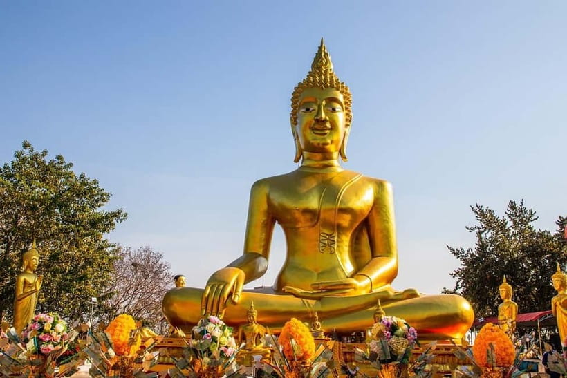Pattaya: Big Buddha Temple and Night Market Tour - Wat Phra Yai and the 18-meter Big Buddha