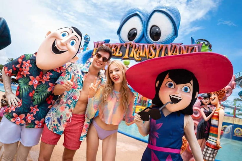 Pattaya: Columbia Pictures Aquaverse Entry Ticket - Water Rides, Lazy Rivers, and the Mega Wave Pool