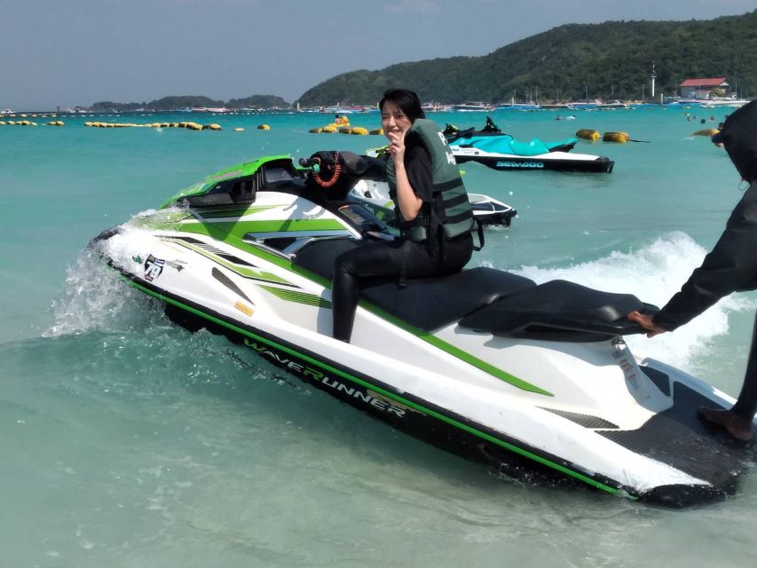 Pattaya: Coral Island & Sak Island Adventure Trip - Seawalking and the reef around Sak Island