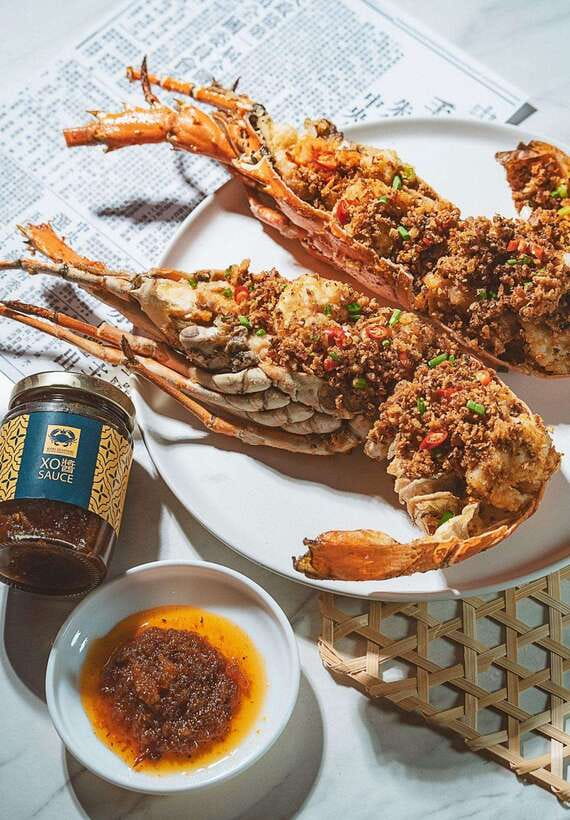 Pattaya: King Seafood Buffet Package - Service that helps the meal along