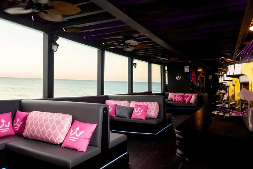 Pattaya: Koh Larn Pirate Cruise with Transfer & Activities - Short Rides, Big Splash