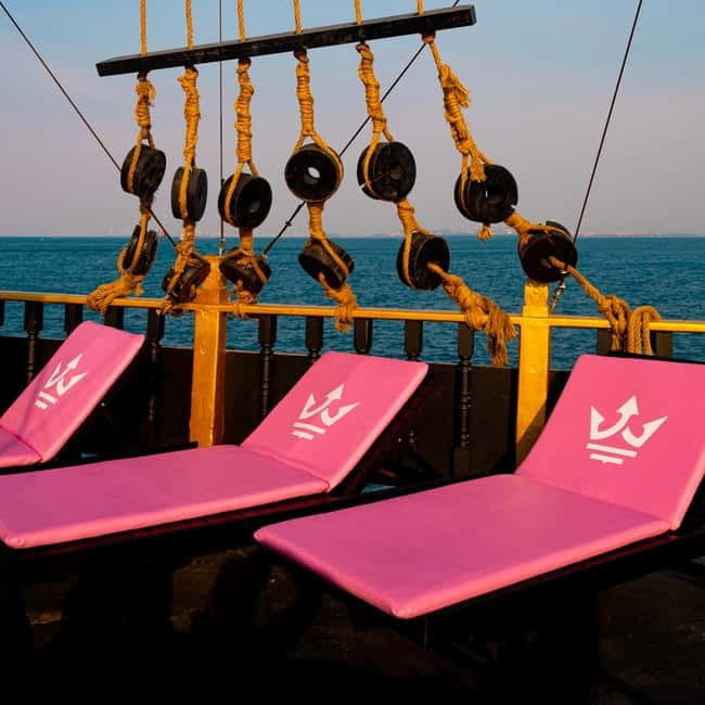 Pattaya: Koh Larn Pirate Cruise with Transfer & Activities - Returning to Pattaya by 5:30 PM