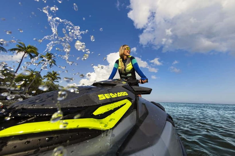 Pattaya: Seadoo Jet Ski Rental by TSA Thailand - Taking the Sea-Doo GTX 130 Pro onto the water