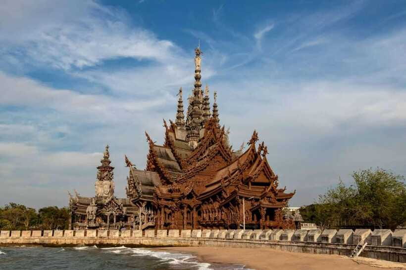 Pattaya: The Sanctuary of Truth Entry Ticket with Transfer - The best way to use your two hours