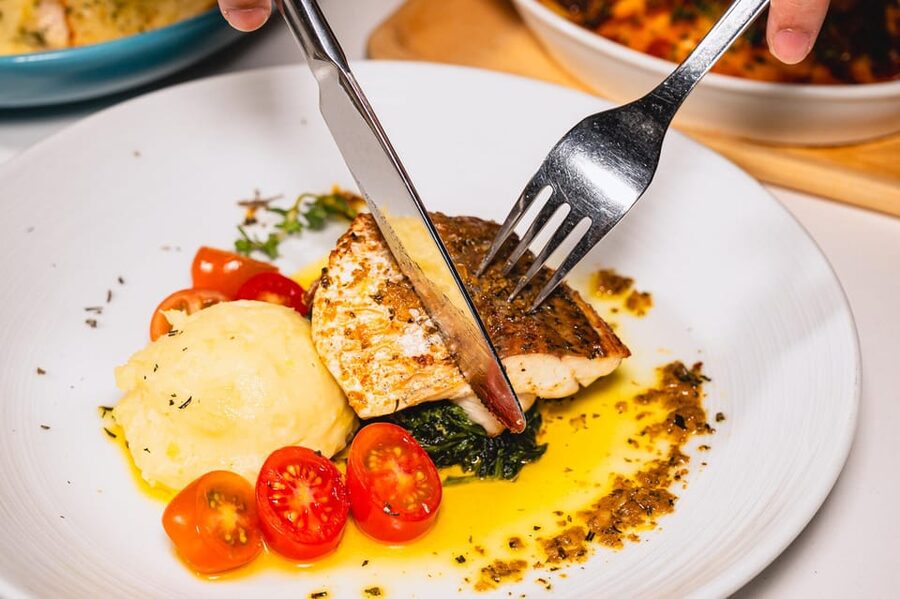 Pattaya: The Sky 32 at Grande CentrePoint Hotel - What the food and drinks are meant to deliver