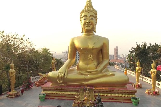 Pattaya Viewpoint, Big Buddha & Floating Market with Lunch - Gems Gallery: an entertaining sales stop