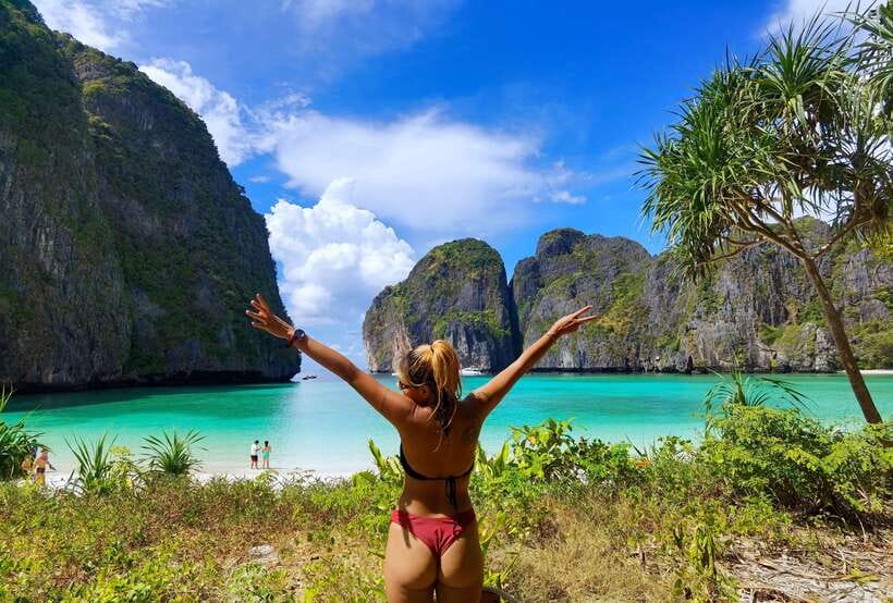 Phi Phi: Half-Day Tour with Maya Bay, Pileh Lagoon & Snorkel - Viking Cave and the best snorkeling time