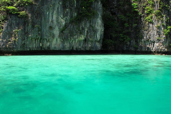Phi Phi & Maya Bay Speedboat: All-Day Food & Choice of 3 Marinas - Choosing between the three Phuket marinas