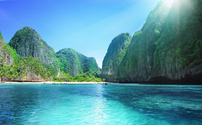 Phi Phi Tour from Krabi , Semi-Private Tour only 12 Guests - Maya Bay: famous for a reason, brief by design