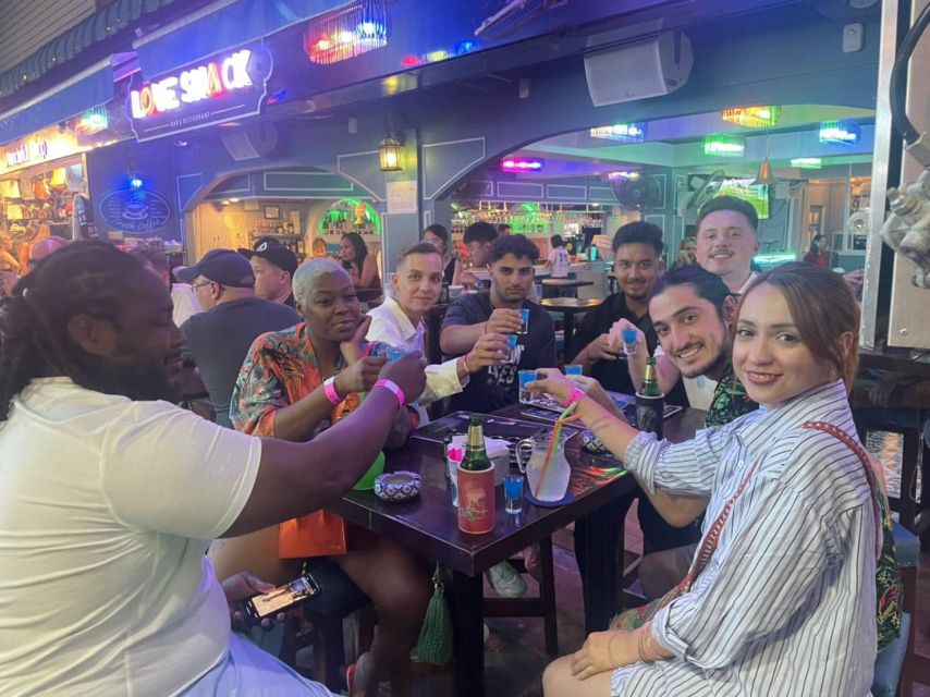 Phuket: Bar Crawl Tour - Three shots and the question of drinking pressure