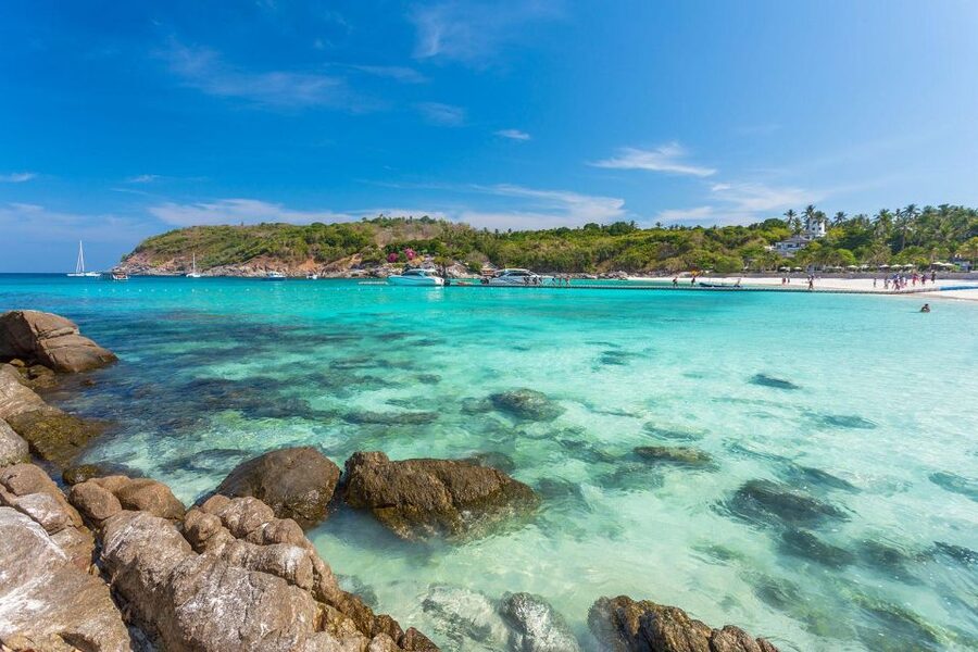 Phuket: Coral & Racha Islands Day Trip By Speedboat - What the guides add to the experience