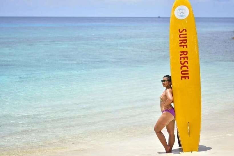 Phuket: Coral Yacht Boat Tour to Coral Island with Sunset - Who should book it?