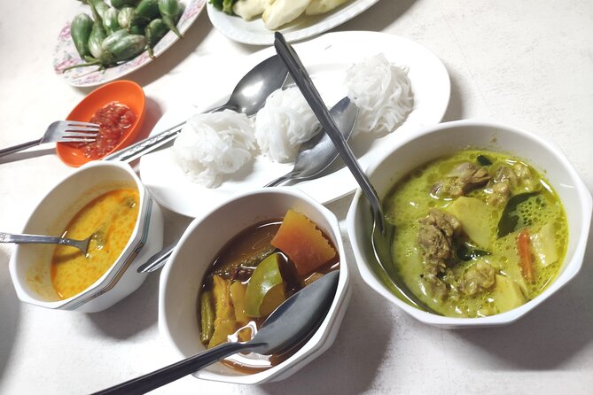 Phuket Food Tour and City Walk by Jane - Museums, architecture, and the streets between meals
