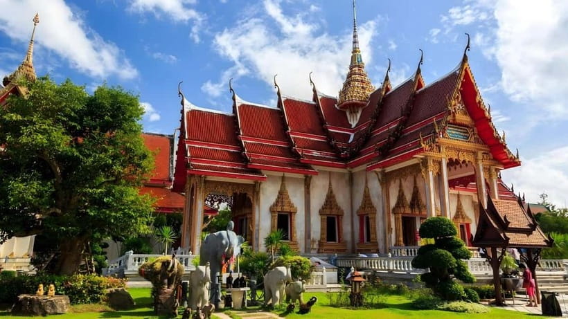 Phuket: Full Day City Tour with Night Market - Wat Chalong and Buddhist customs