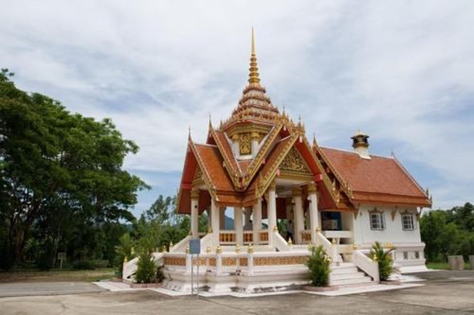 Phuket Giant Water Lilies & Temple Tour - Private & All-Inclusive - Six things to know before you book