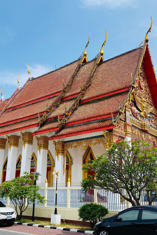 Phuket: Guided Tour of Phuket City with Hotel Transfers - Wat Chalong and a closer look at Thai worship