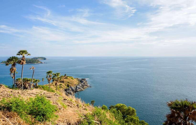 Phuket: Half-Day Viewpoint, Big Buddha and Wat Chalong Tour - Phuket Old Town changes the pace completely