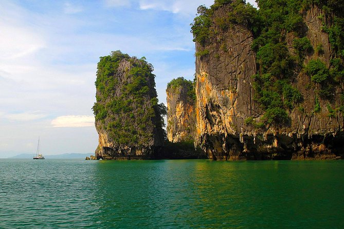 Phuket: James Bond Island by Premium Speedboat with Lunch - Koh Panak and the first limestone scenery