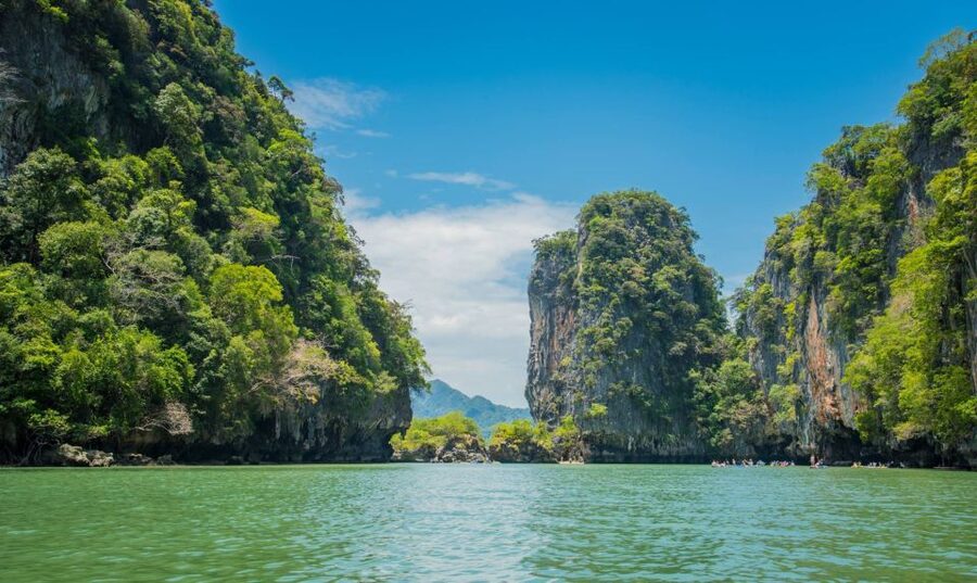 Phuket: James Bond Island Longtail Boat and Sea Canoe Tour - Lunch and local life at Ko Panyi