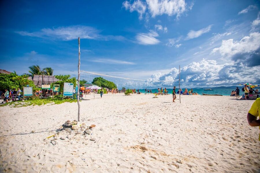 Phuket: Khai Islands Premium Speedboat Half Day Adventure - Khai Nai Island: beach time and coral water