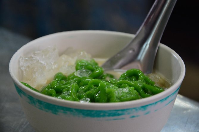 Phuket Night Food Tour & Old Town's Magical Lights - What $126.55 buys you in practical terms