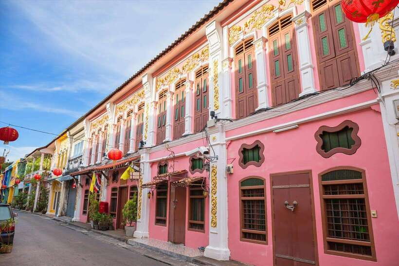 Phuket: Old Town Half-Day Sightseeing with Local Guide - Why this $27 Phuket tour can make sense