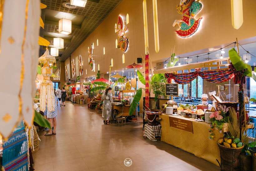 Phuket: Siam Niramit Ticket with Round Transfer and Dinner - Inside the 80-minute production