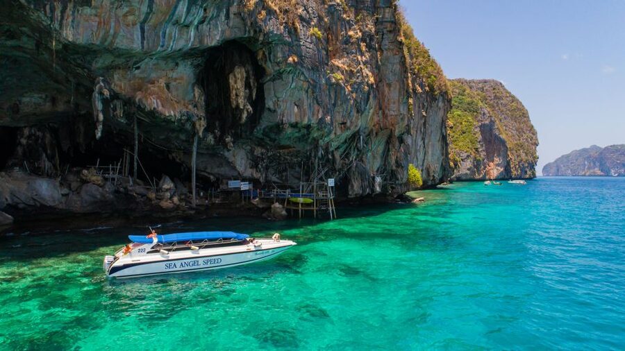 Phuket: Speedboat Day Trip to Phi Phi and Maya Bay - Lo Sama Bay and the snorkeling stops
