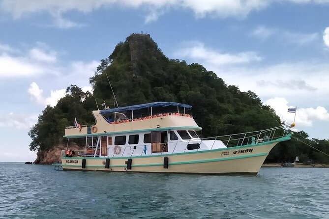 Phuket Sunset Big Boat Trip To Phang Nga Bay & James Bond Island - Canoeing through caves and secret lagoons