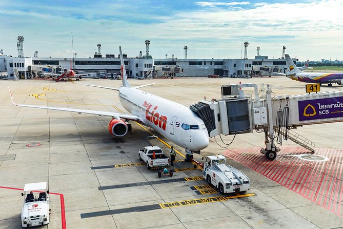 Private Arrival Transfer : Bangkok Airport to Bangkok Hotel (SHA Plus) - The baby car seat warning deserves attention
