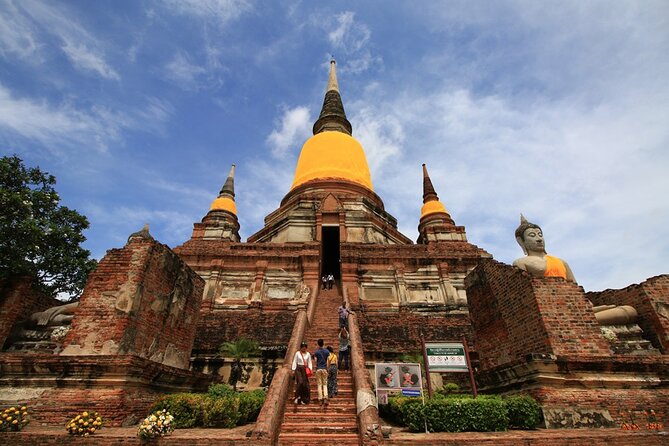 Private Ayutthaya Day Tour from Bangkok With Lunch - Why Ayutthaya makes a rewarding day trip