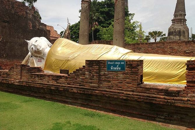 Private Ayutthaya Day Tour from Bangkok With Lunch - Wat Lokayasutharam and its 42-meter reclining Buddha