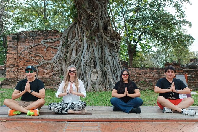 PRIVATE Ayutthaya + SUNSET Boat Tour + Light up The NIGHT - The private long-tail boat around the ruined city