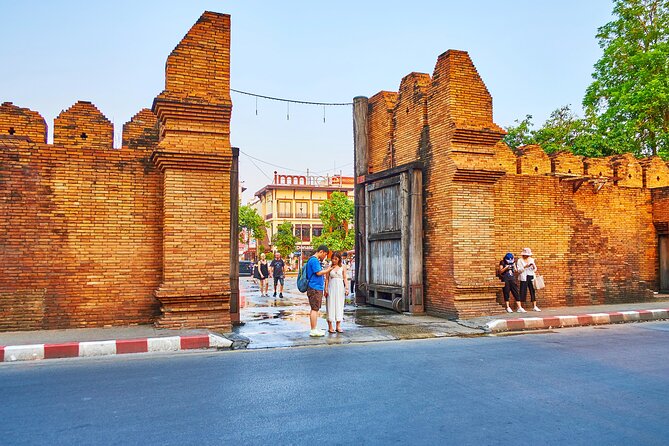 Private Chiang Mai Old City Half Day Tuk Tuk Tour - Wat Phra Singh and northern Thai design