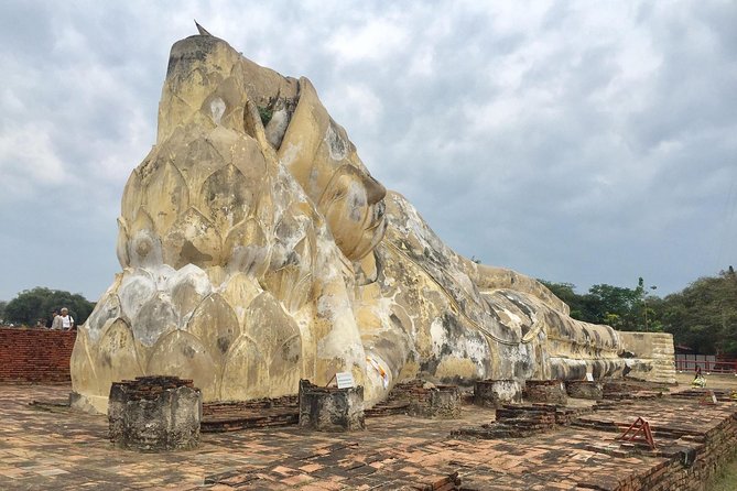 Private Excursion to Floating Market and Ayutthaya World Heritage - Wat Mahathat and Ayutthaya’s ruined center