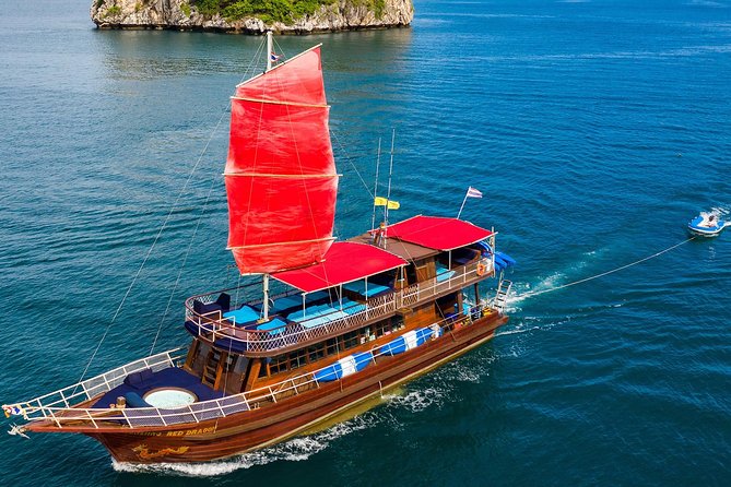 Private Full-Day Red Dragon Yacht to Angthong National Marine Park - The return route through the park