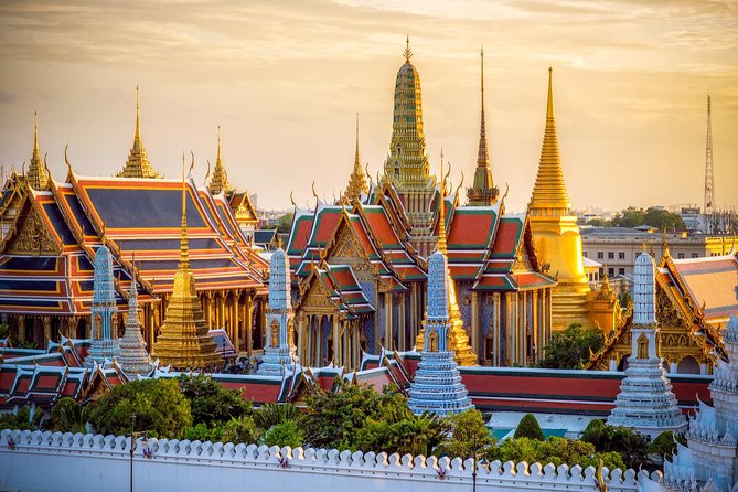 Private & Guided: Bangkok Top 7 Wonders With Local Thai Lunch - Wat Pho and the Royal Monastery Tradition