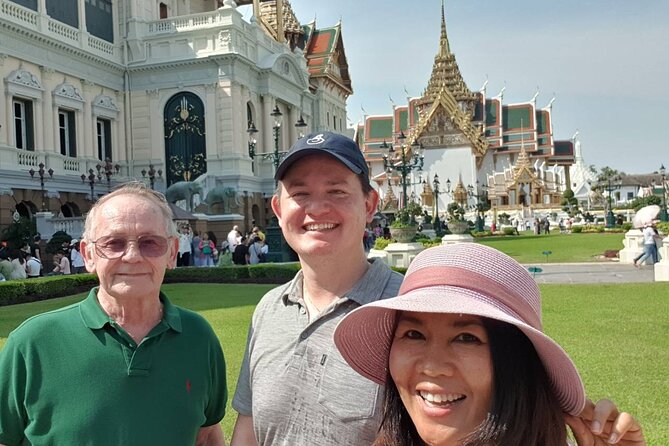 Private Half-Day Bangkok City Tour with The Grand Palace - Wat Pho and the giant Reclining Buddha