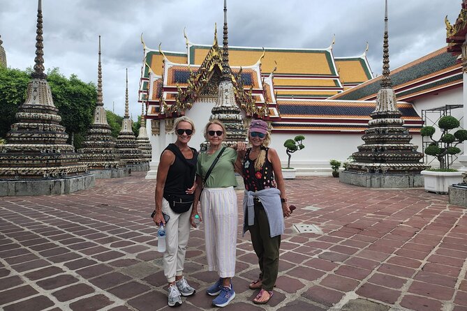 Private Half Day Tour in Bangkok with the Grand Palace - The guide is central to the experience