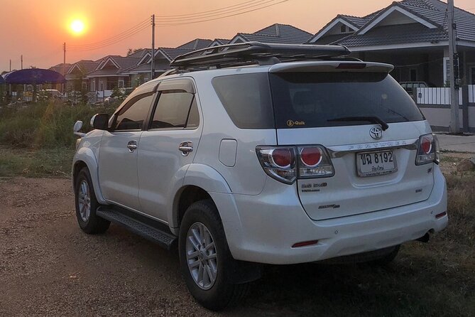 Private Luxury Car rental + English speaking driver: - How the $215 price works for your group
