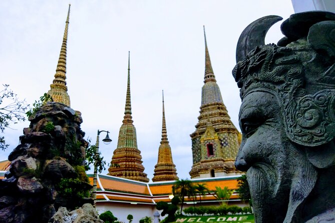Private Mysterious Bangkok & Grand Palace, Tuk Tuk, Boat & Lunch - Amulet Market and Wang Lang Market